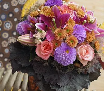 Blumendekoration leicht gemacht: Schnittblumen arrangieren easy going Blumendekoration leicht gemacht: Schnittblumen arrangieren easy going