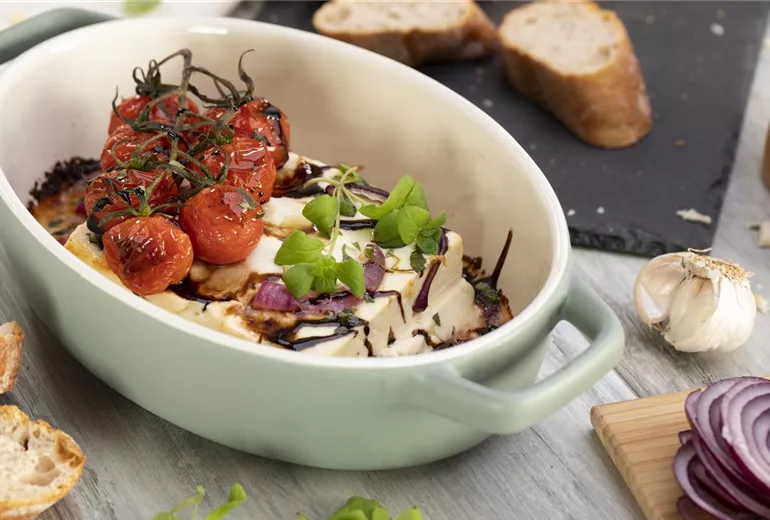 Ofenfeta mit Majoran-Oregano Marinade